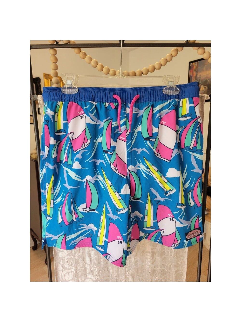 New men's XL vineyard vines chappy swim trunks with sailboat pattern beach pool